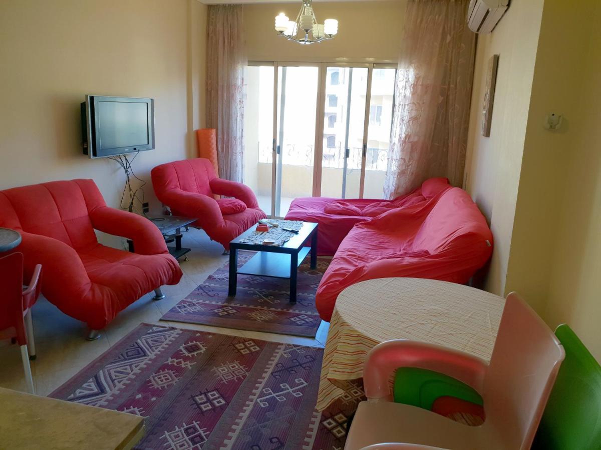 British Resort Pool View Apartments Хургада Экстерьер фото