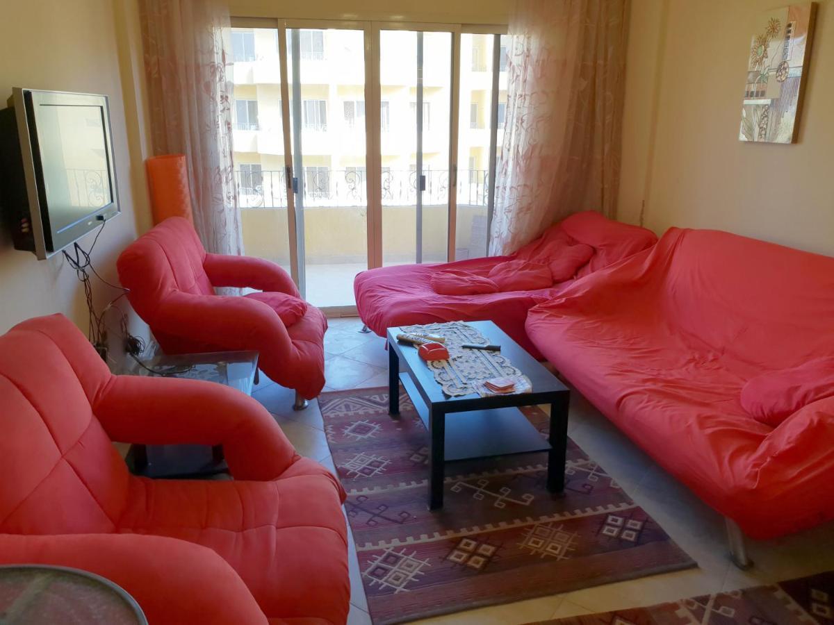 British Resort Pool View Apartments Хургада Экстерьер фото